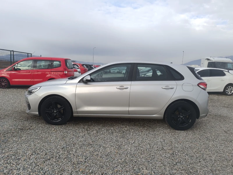 Hyundai I30 1.6 CRDI EURO6, снимка 8 - Автомобили и джипове - 49331491