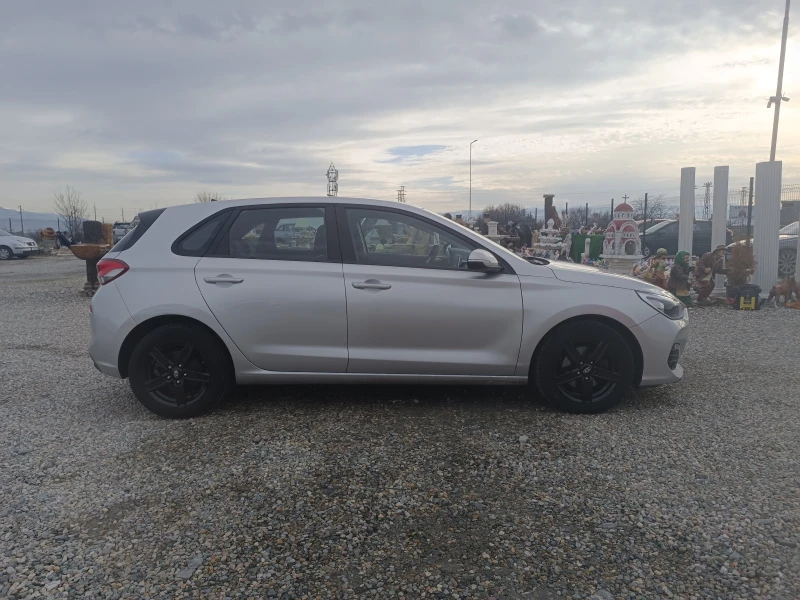 Hyundai I30 1.6 CRDI EURO6, снимка 4 - Автомобили и джипове - 49331491