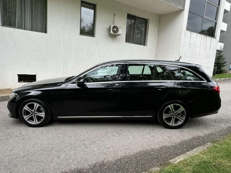 Mercedes-Benz E 220, снимка 4 - Автомобили и джипове - 51676376