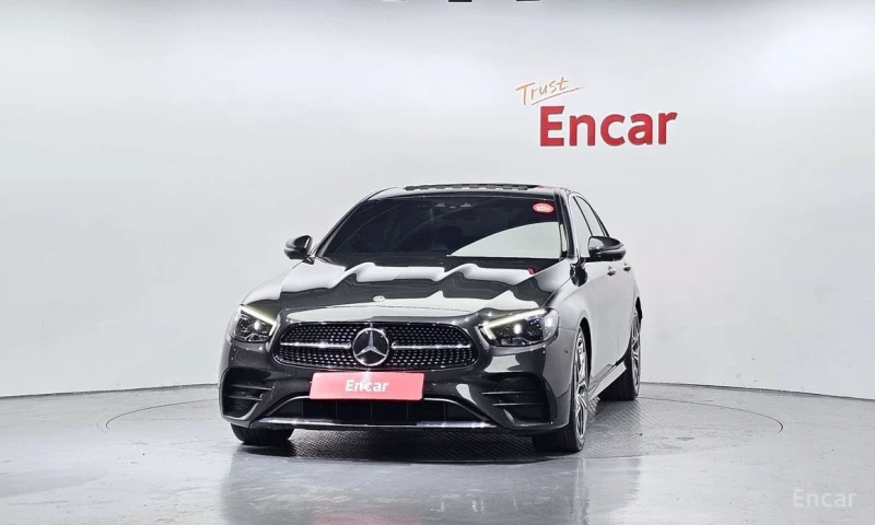 Mercedes-Benz E 220, снимка 3 - Автомобили и джипове - 52812906