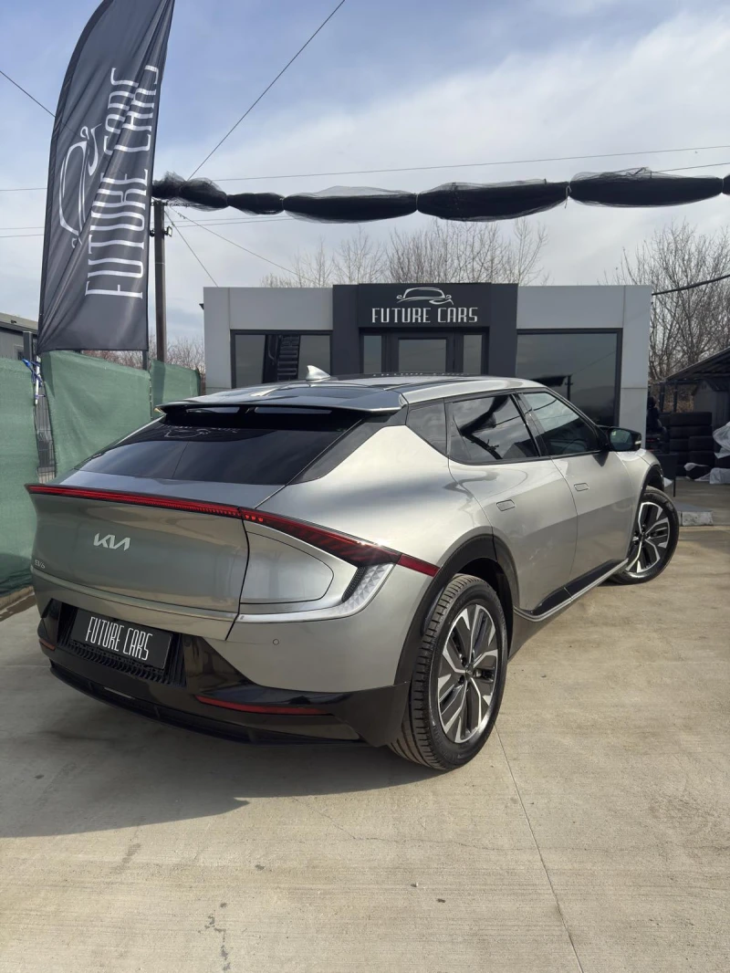 Kia EV6 PLUS 77.4KWh RWD/MERIDIAN/CAM/DISTRONIC/SOH100%, снимка 5 - Автомобили и джипове - 53121600