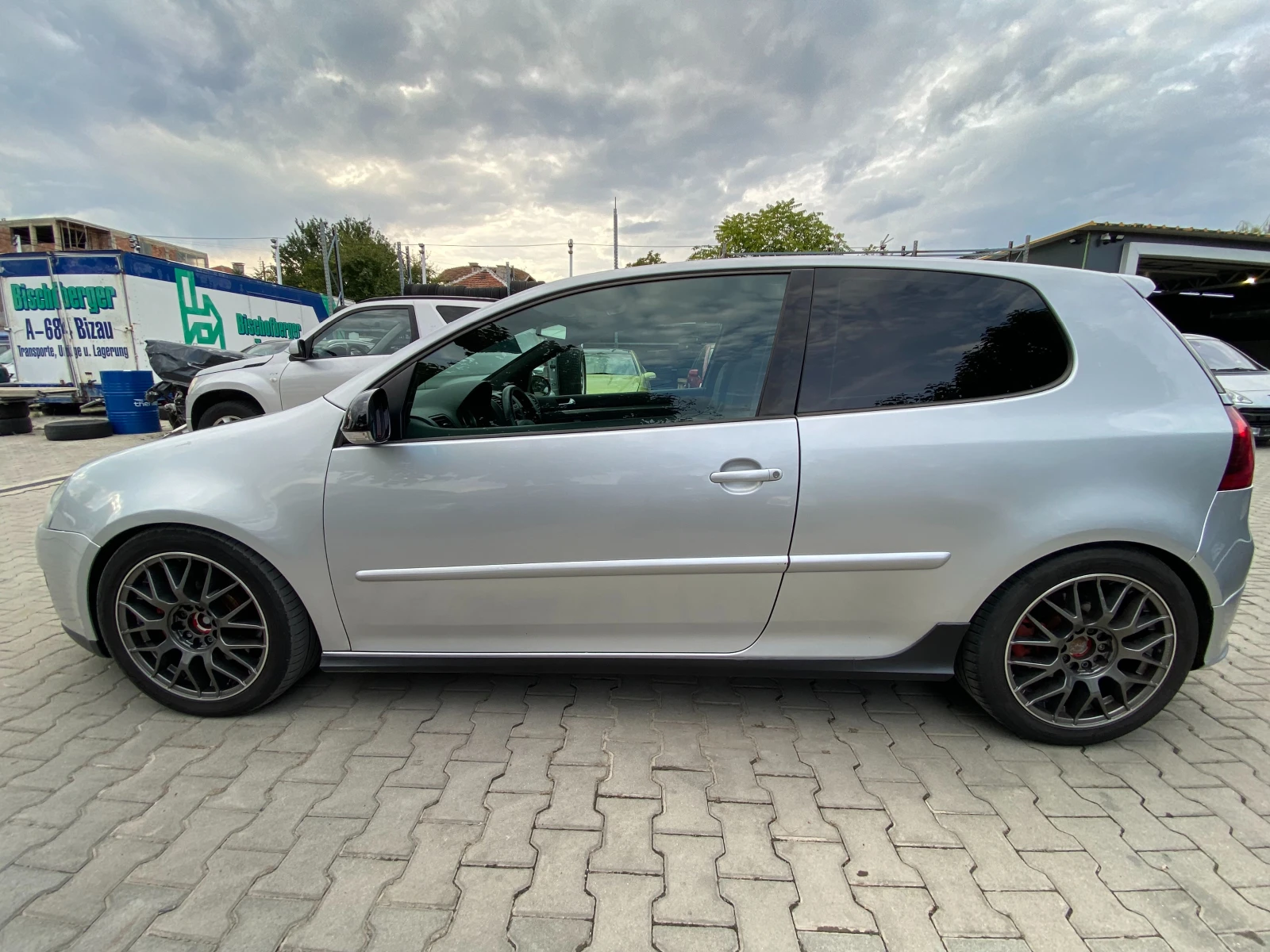 VW Golf GTI R32 200к.с - изображение 2