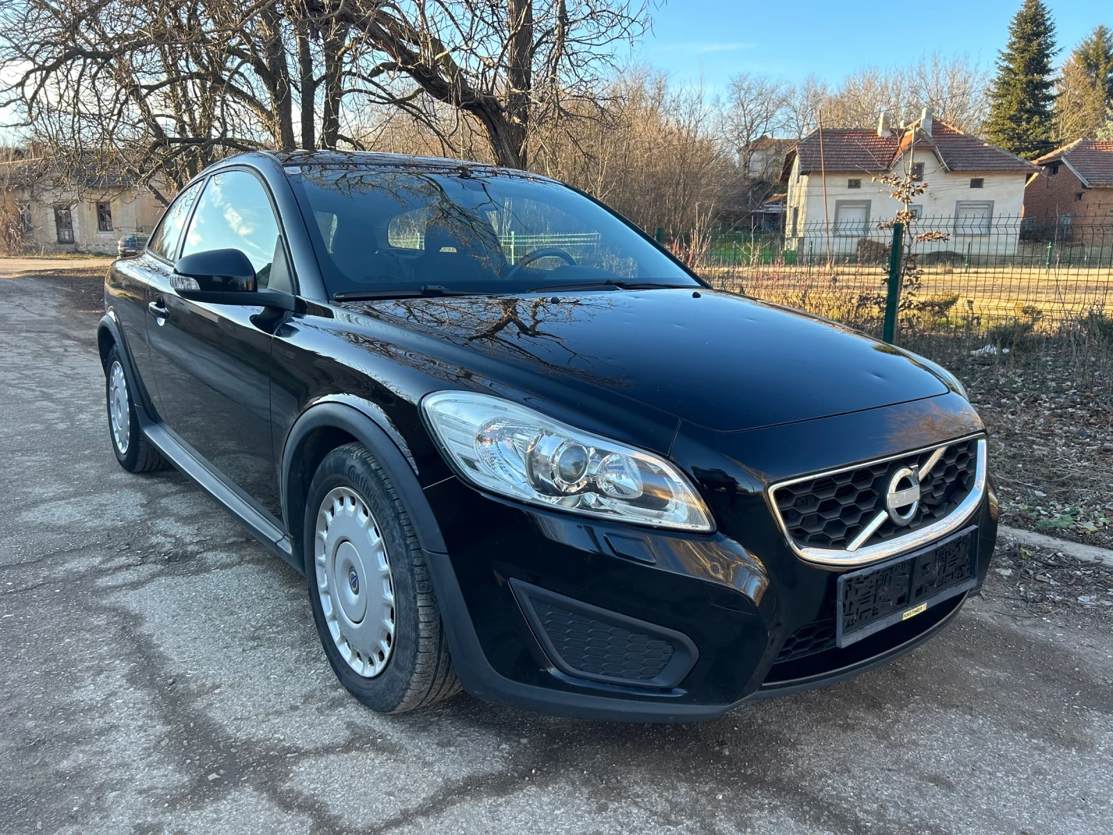 Volvo C30 1.6D - изображение 2