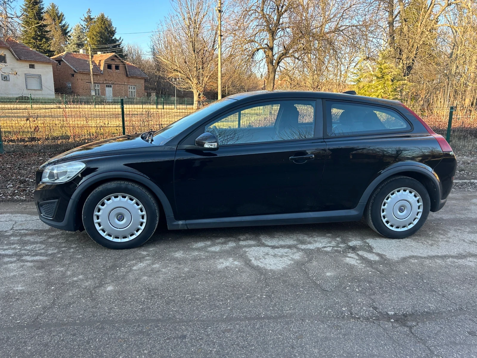 Volvo C30 1.6D - изображение 6