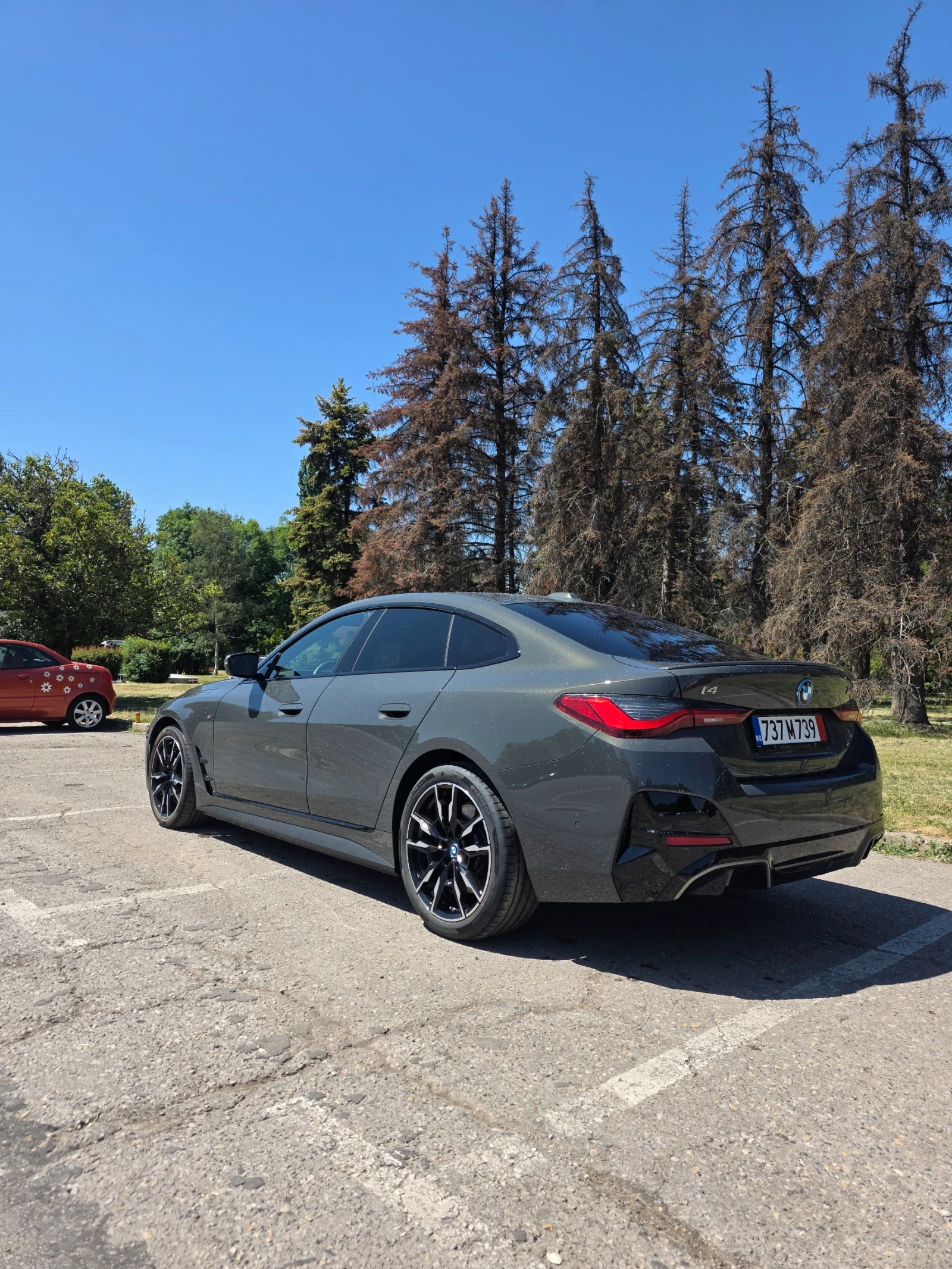 BMW i4 M50 xDrive Dravit/M Седалки/360/Laser/Adaptive M - изображение 3
