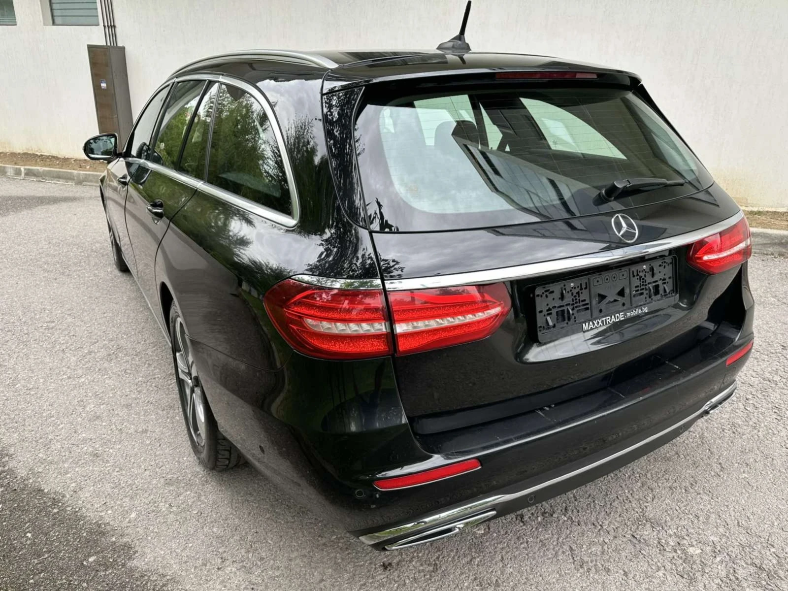 Mercedes-Benz E 220  - изображение 5