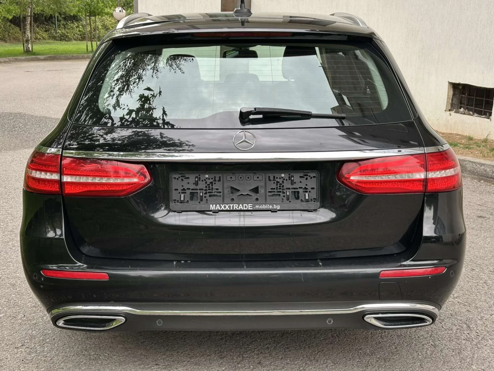 Mercedes-Benz E 220  - изображение 6