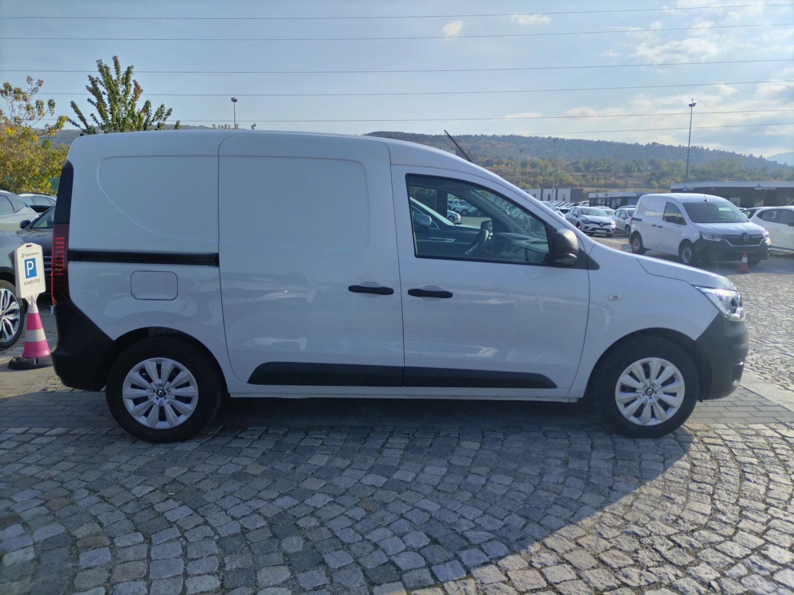 Renault Express Zen 1, 3 Tce 102 к.с. - изображение 4
