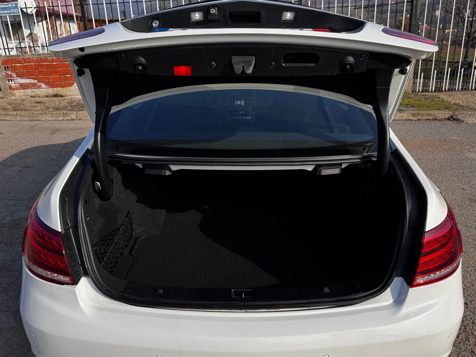 Mercedes-Benz E 350 * Facelift* AMG-Pack* 360* Panorama* RWD | Mobile.bg � ����������� 16