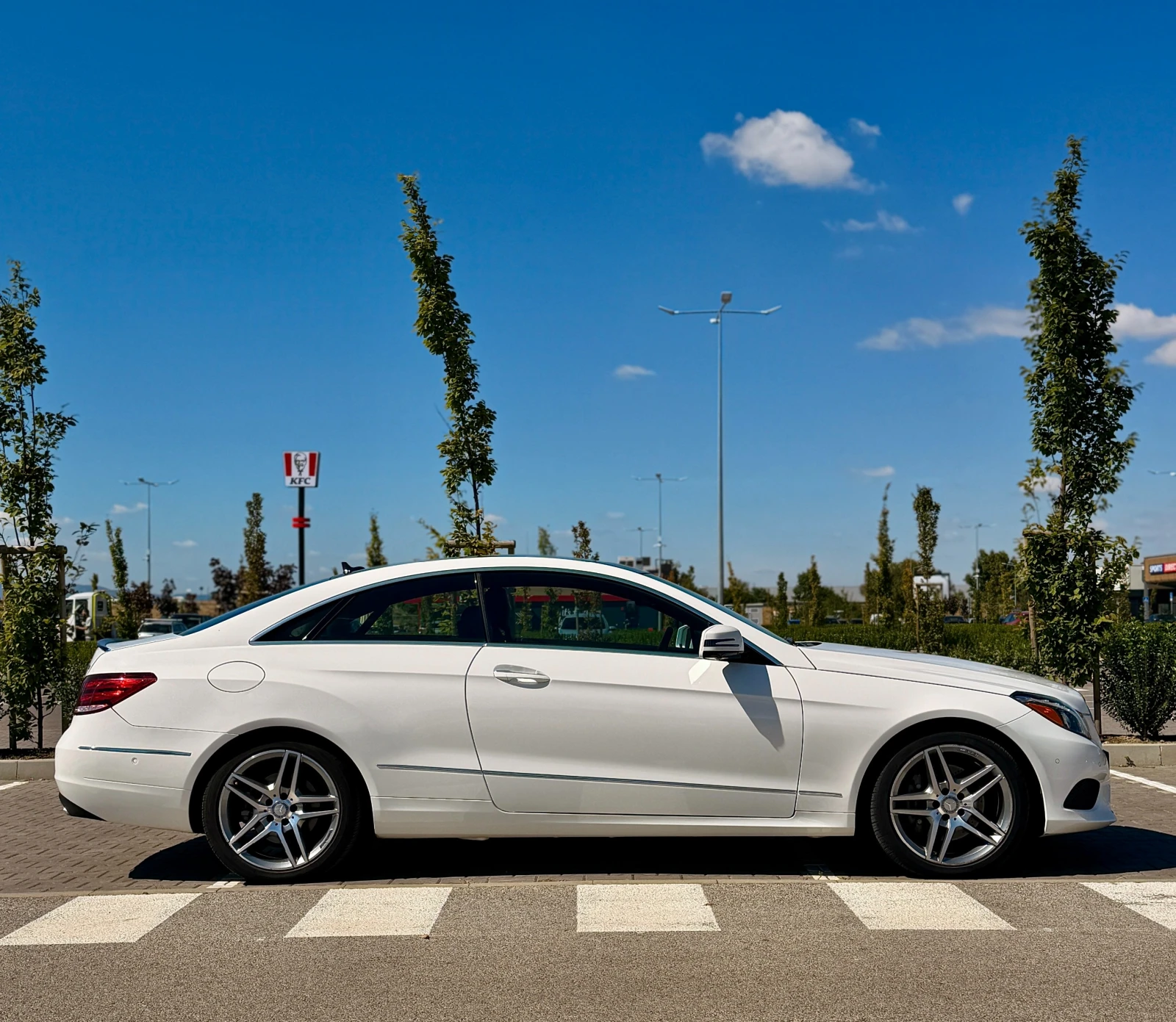 Mercedes-Benz E 350 * Facelift* AMG-Pack* 360* Panorama* RWD | Mobile.bg � ����������� 4