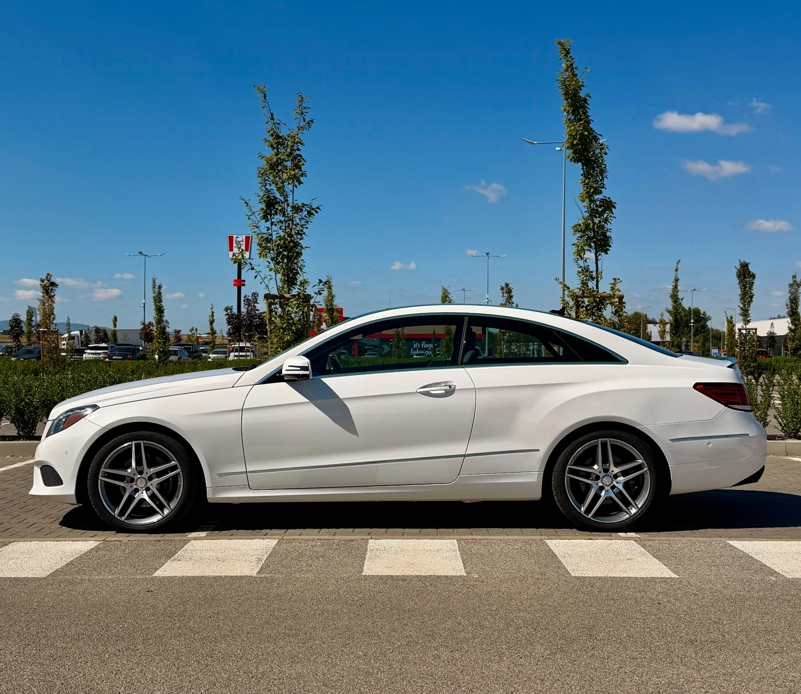 Mercedes-Benz E 350 * Facelift* AMG-Pack* 360* Panorama* RWD | Mobile.bg � ����������� 2