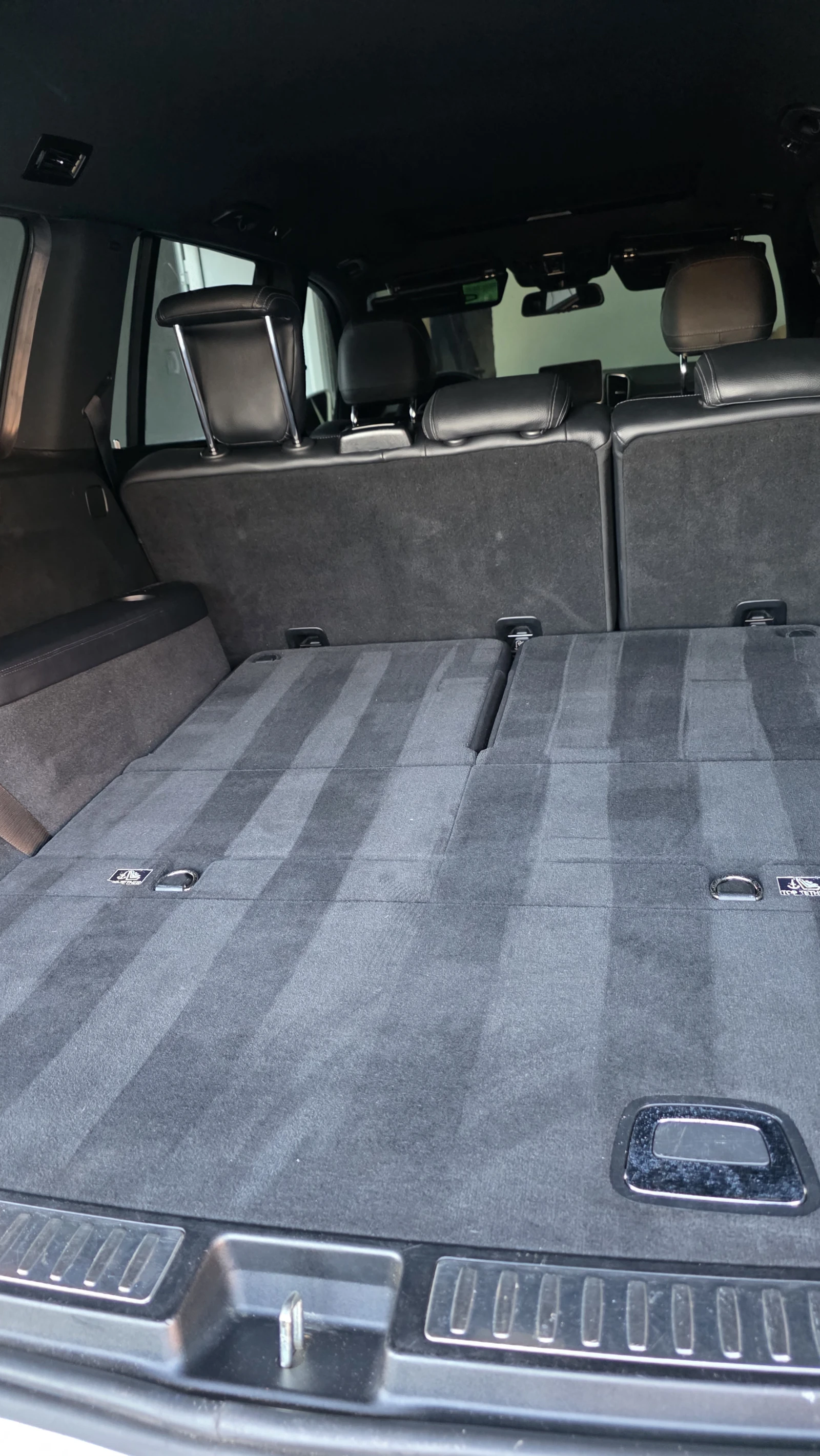 Mercedes-Benz GLS 450 3000, снимка 8 - Автомобили и джипове - 53753831