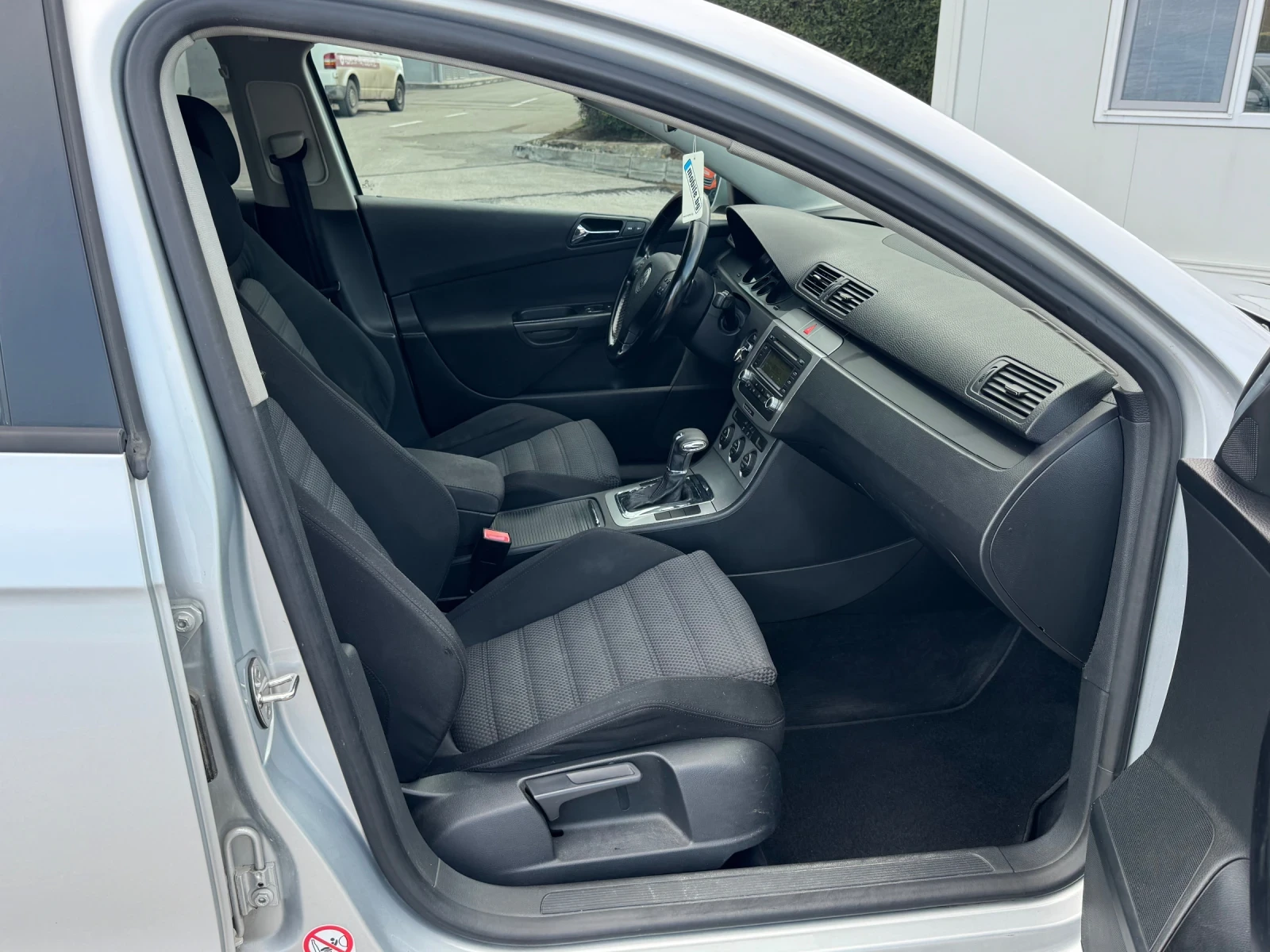 VW Passat AUTOMATIC  , снимка 10 - Автомобили и джипове - 54264187