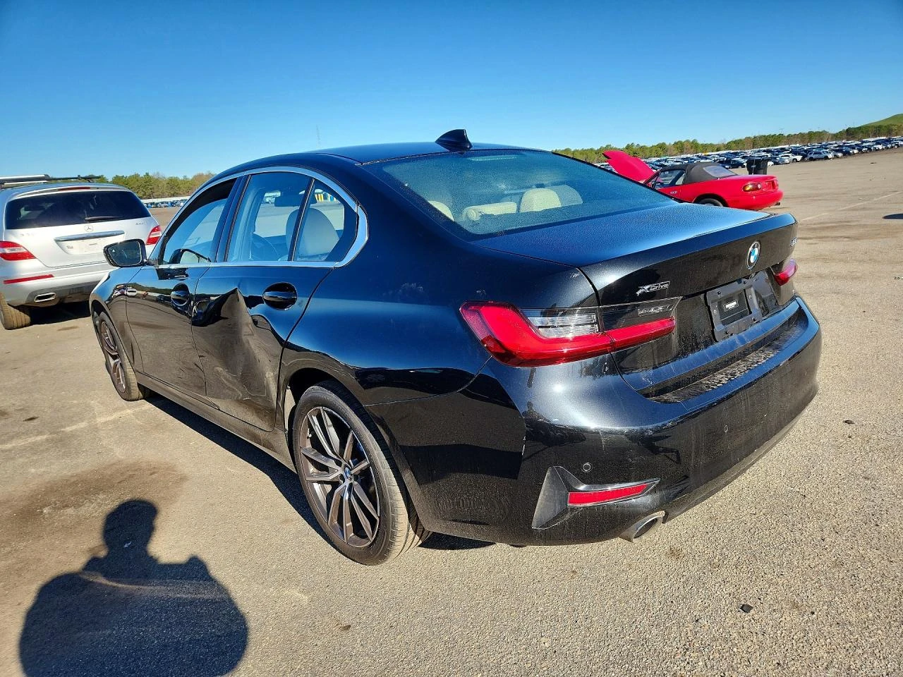 BMW 330 X-Drive* M-Pack* Digital* Distronic, снимка 6 - Автомобили и джипове - 54367742