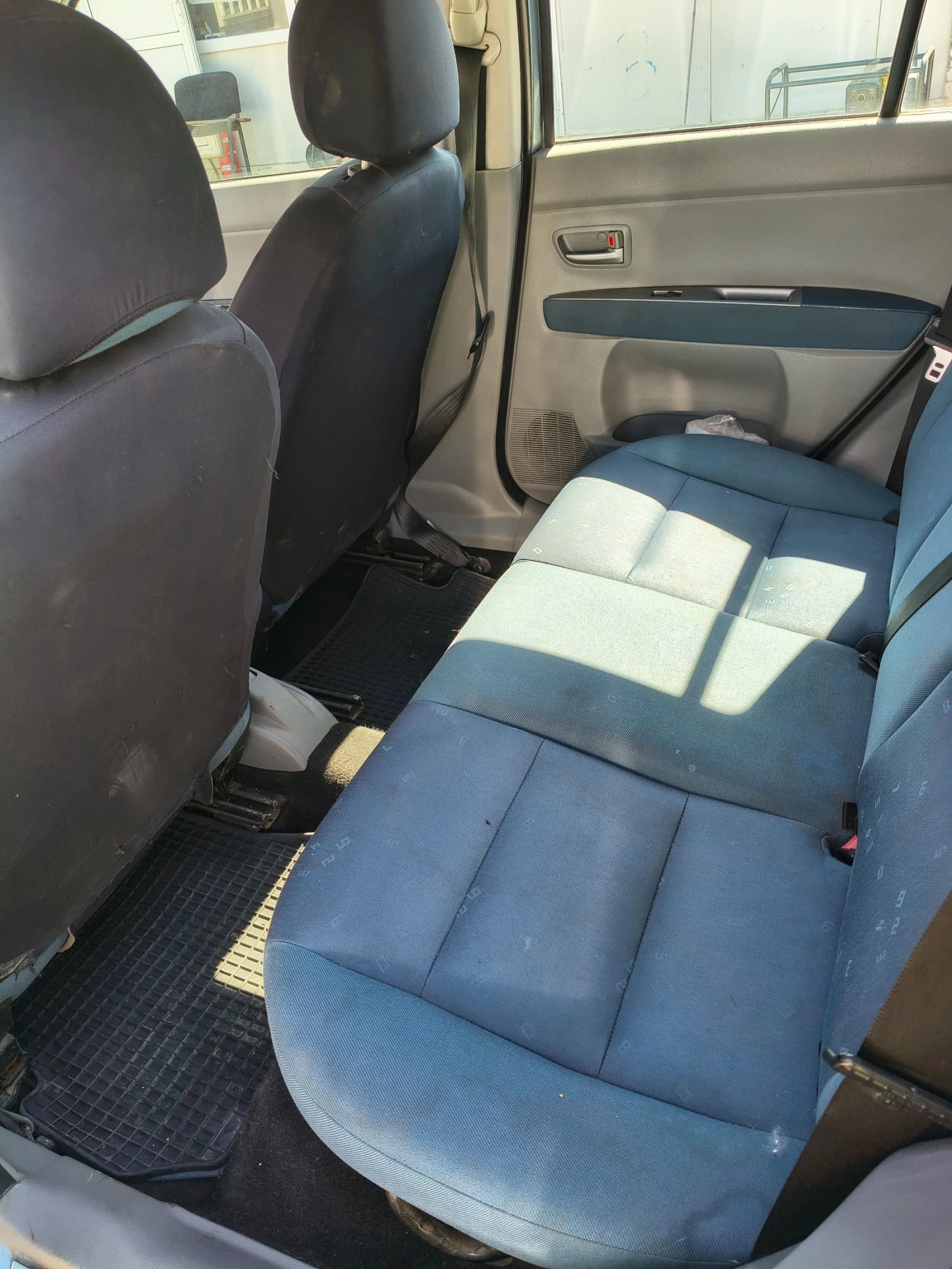 Mazda 2, снимка 8 - Автомобили и джипове - 54457845