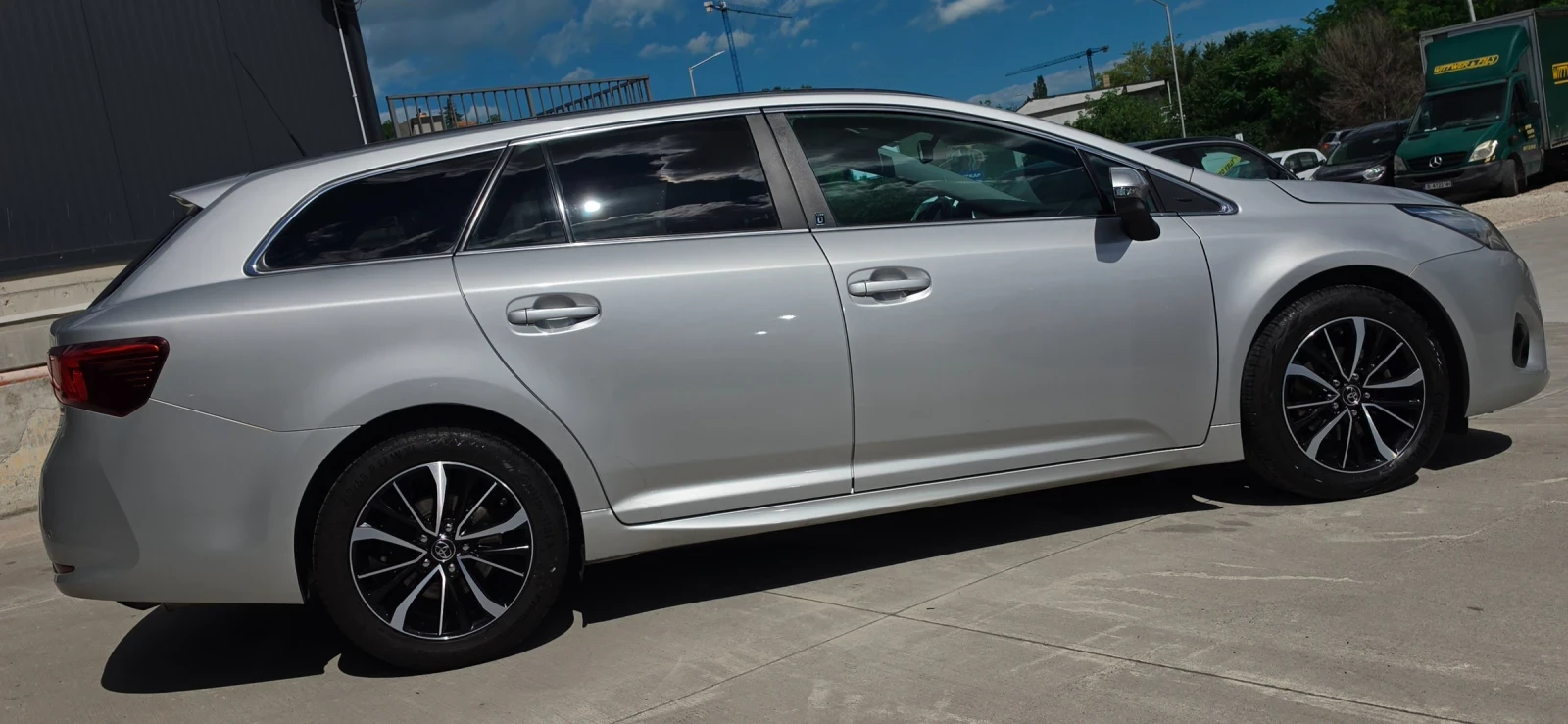 Toyota Avensis 1.8, уникален, , снимка 13 - Автомобили и джипове - 54908676