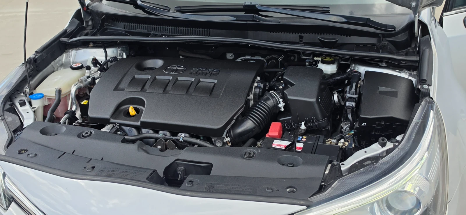 Toyota Avensis 1.8, уникален, , снимка 10 - Автомобили и джипове - 54908676