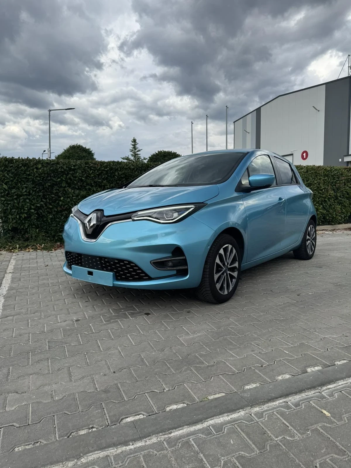 Renault Zoe 52kw* 37000км* Всички екстри* , снимка 4 - Автомобили и джипове - 55021707