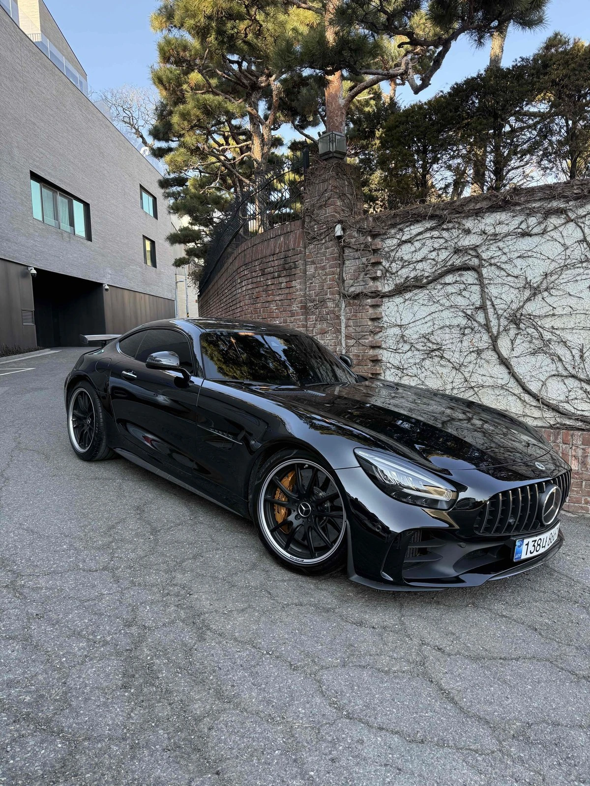 Mercedes-Benz AMG GT R BURMESTER* BLIND SPOT* КРАЙНА ЦЕНА, снимка 11 - Автомобили и джипове - 55341612