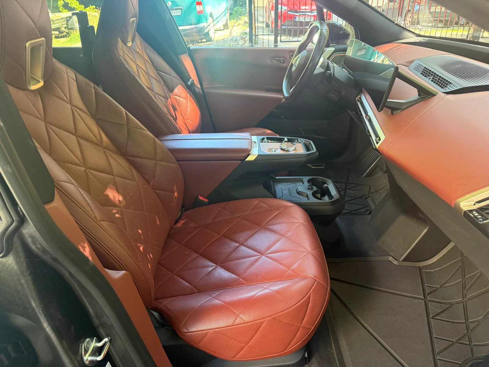 BMW iX 50 xDrive , снимка 12 - Автомобили и джипове - 55560218