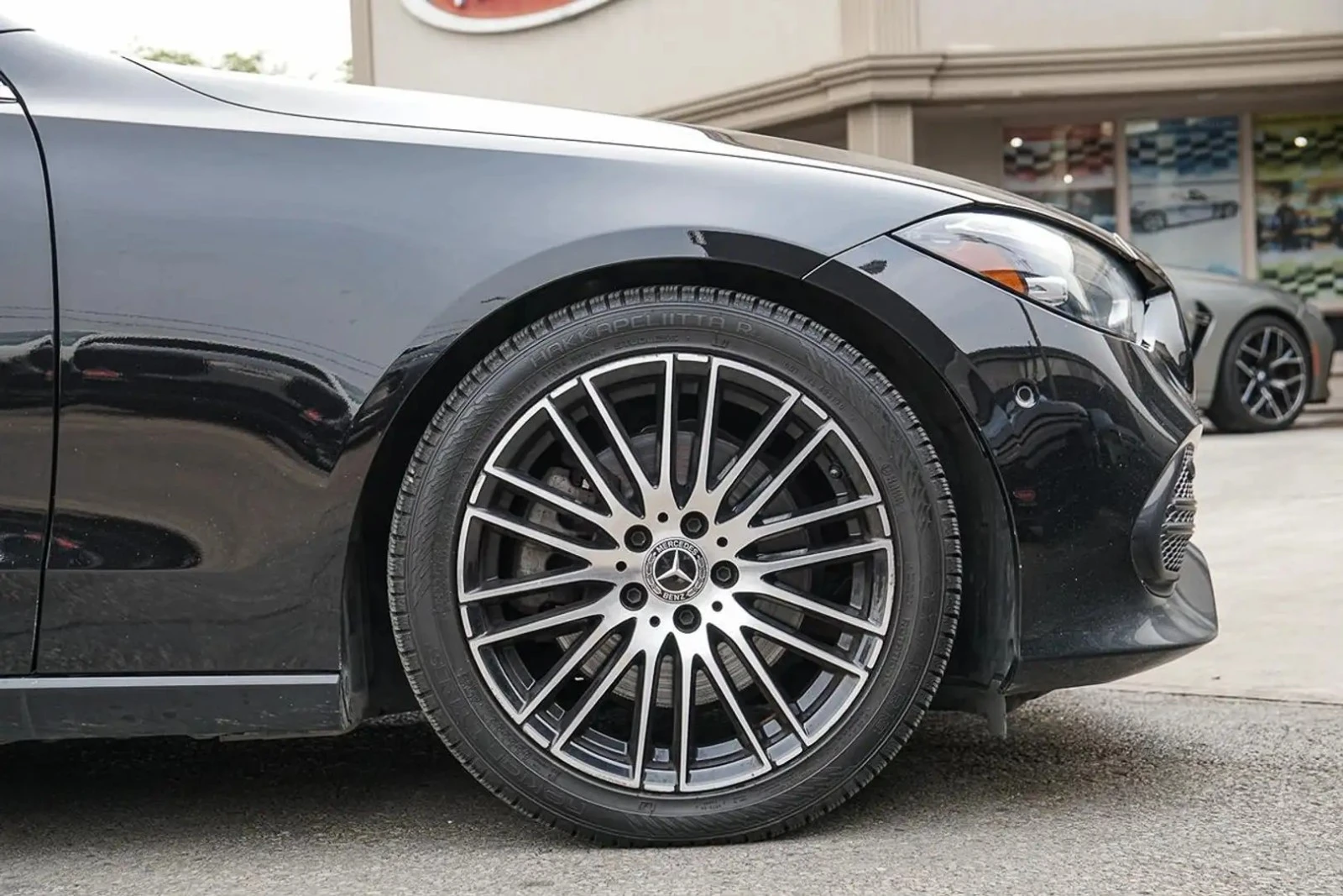 Mercedes-Benz C 300 4MATIC | PANO | BSM | UPGRADED INT | 360 CAM, снимка 5 - Автомобили и джипове - 55674627