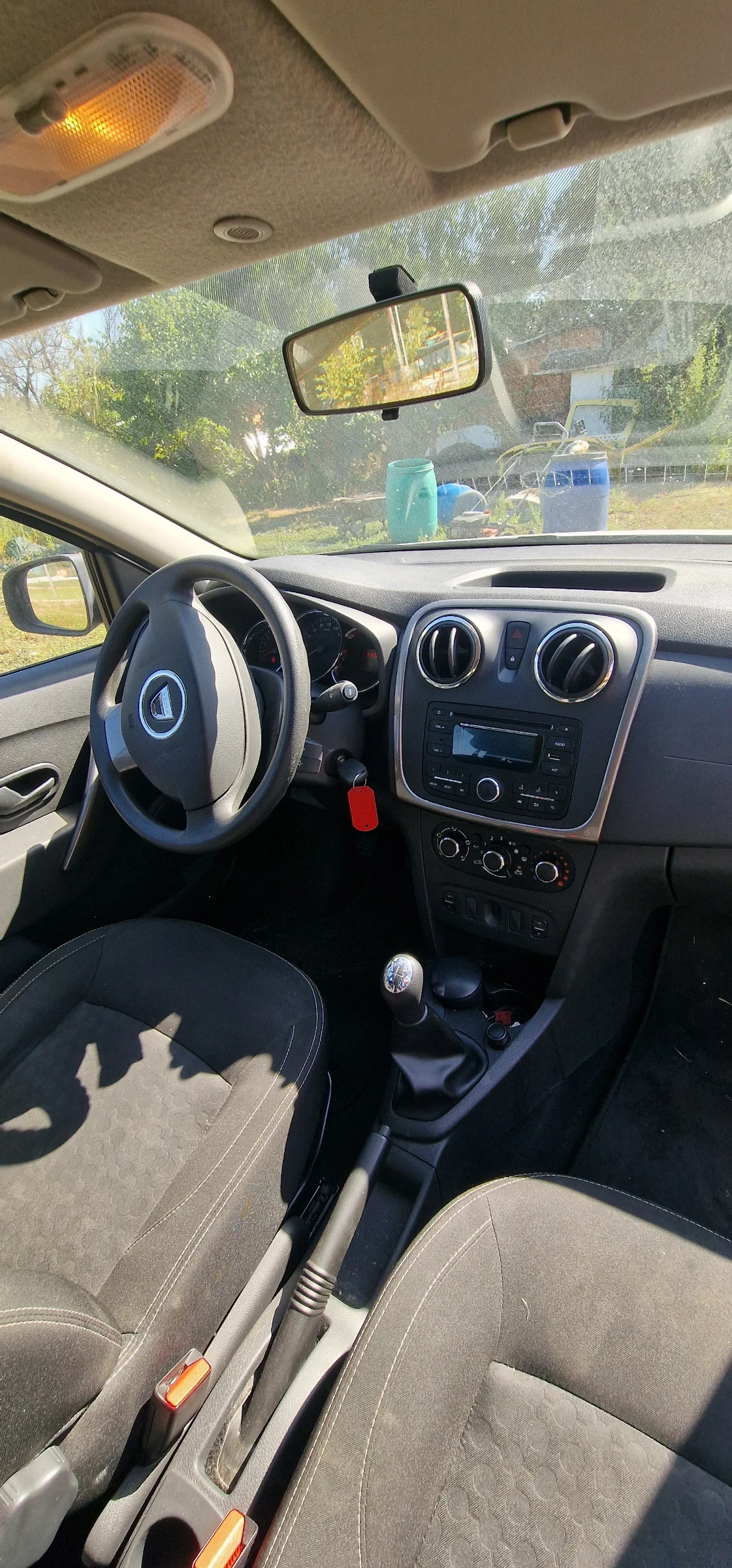 Dacia Logan 2, снимка 9 - Автомобили и джипове - 55887001