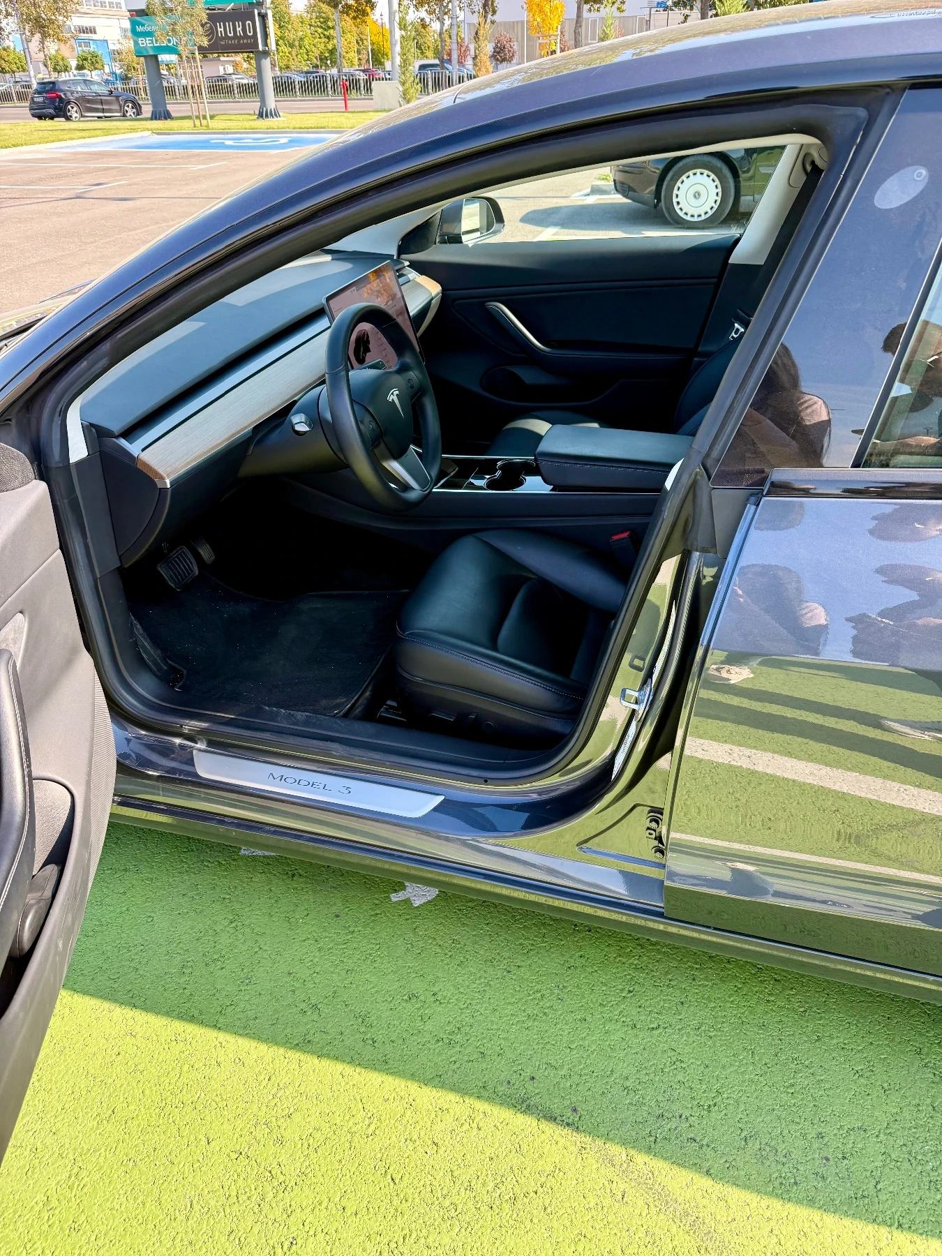 Tesla Model 3 4x4 Long Range, снимка 5 - Автомобили и джипове - 55981936
