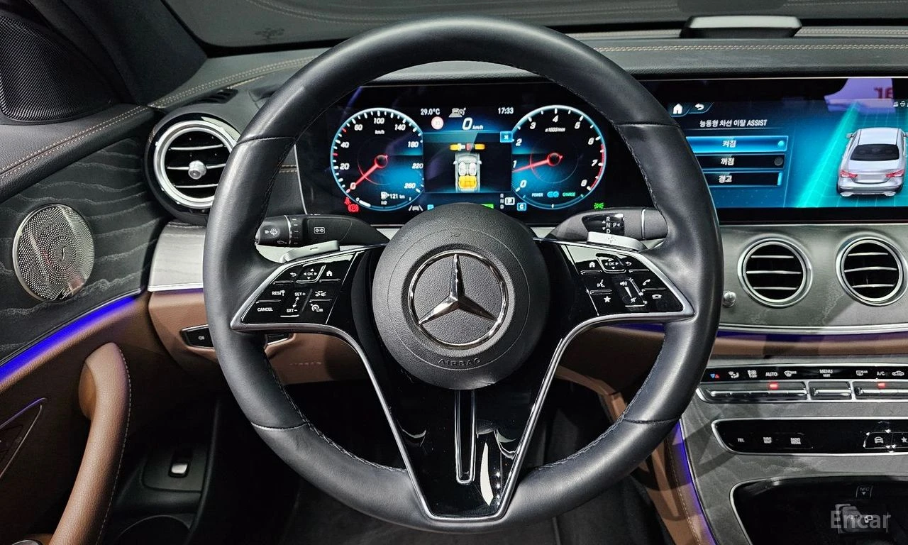 Mercedes-Benz E 350 4MATIC* BURMESTER* ОБДУХВАНЕ* LANE* ASSIST* 360КАМ, снимка 9 - Автомобили и джипове - 56115052