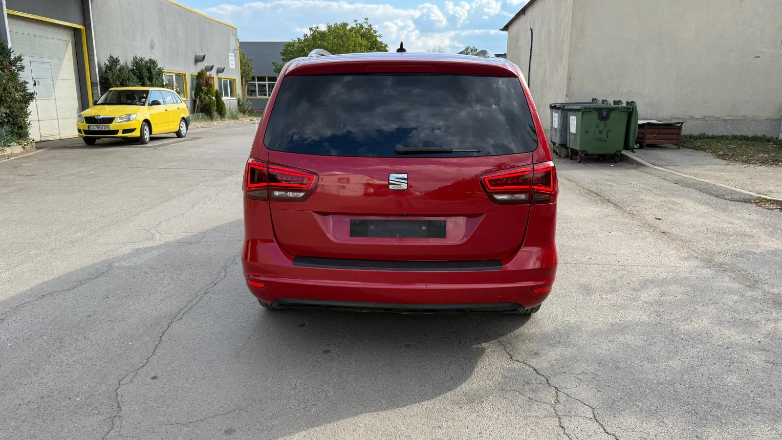Seat Alhambra 2.0TDI DSG6  6+ 1 м, снимка 6 - Автомобили и джипове - 56162037