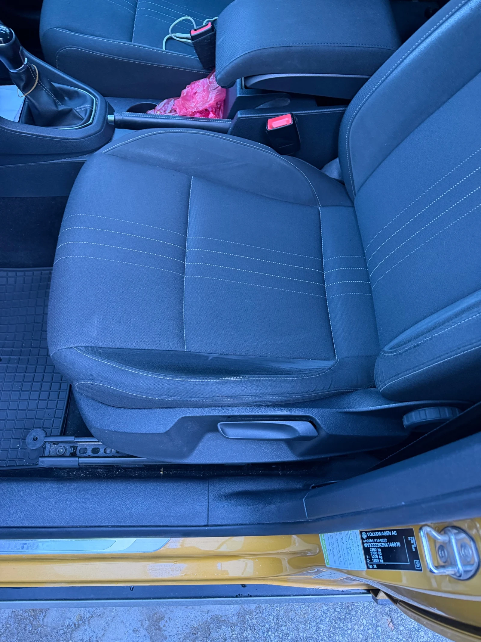 VW Caddy 2.0 4motion, снимка 7 - Автомобили и джипове - 56555617