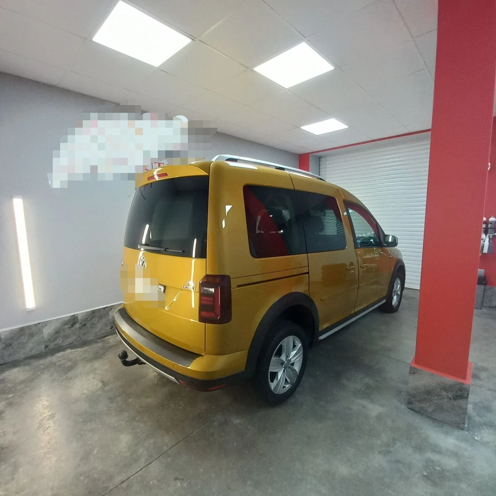 VW Caddy 2.0 4motion, снимка 6 - Автомобили и джипове - 56555617