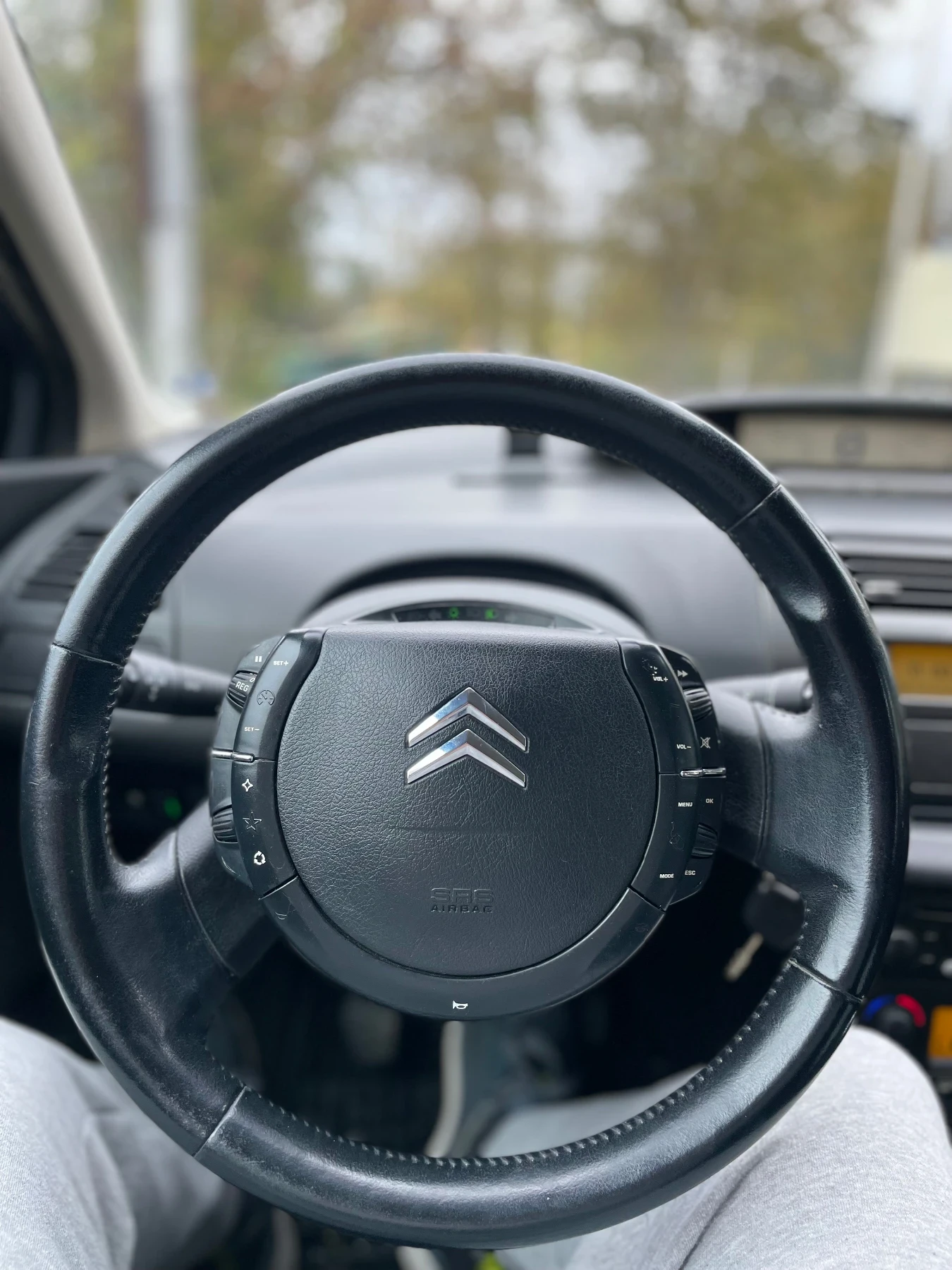 Citroen C4 1.4 90кс, снимка 12 - Автомобили и джипове - 56747582