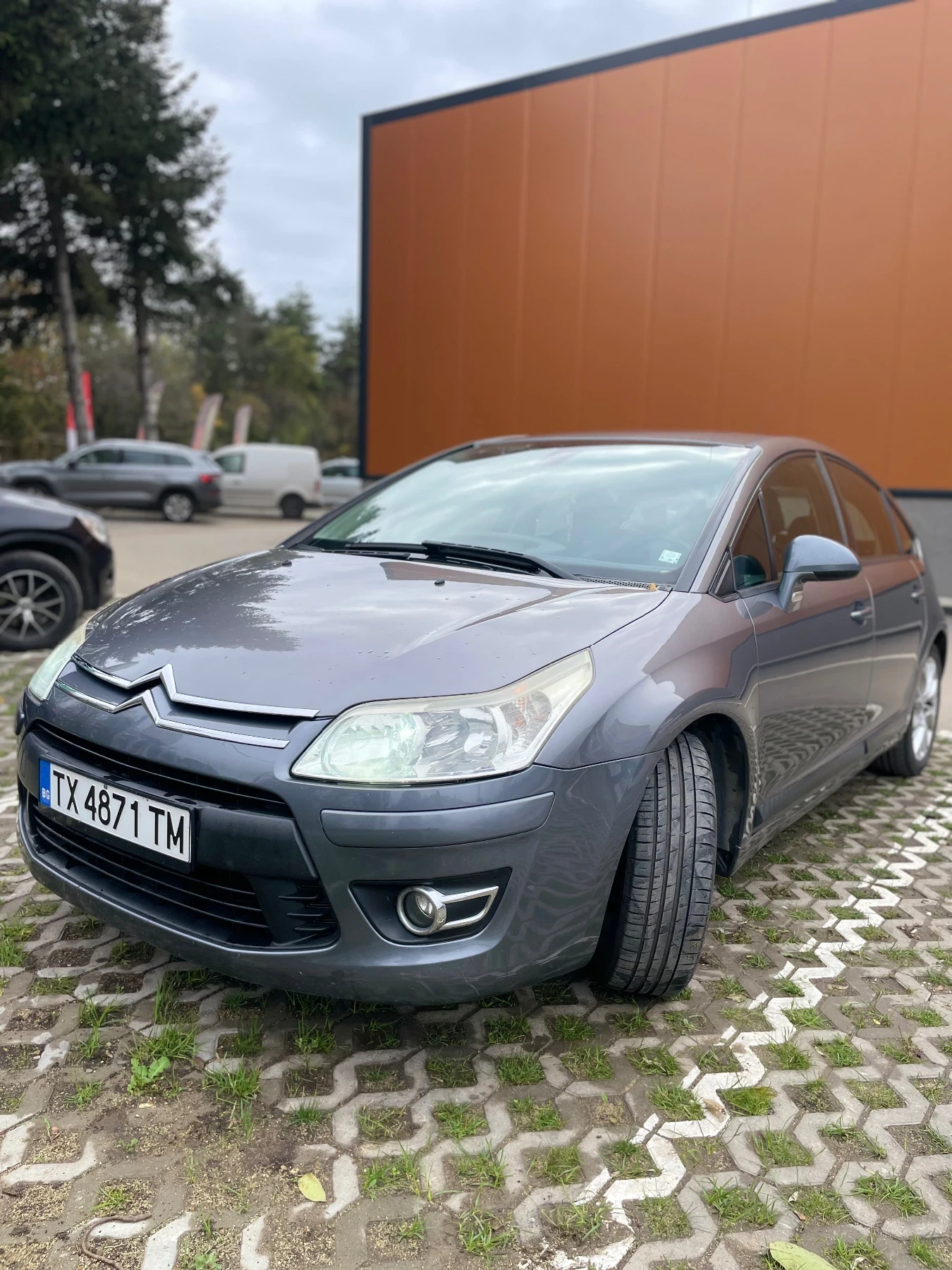 Citroen C4 1.4 90кс