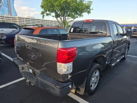 Toyota Tundra 5.7* V8* ПОДГРЕВ* КАМЕРА* КЕЙЛЕС, снимка 2