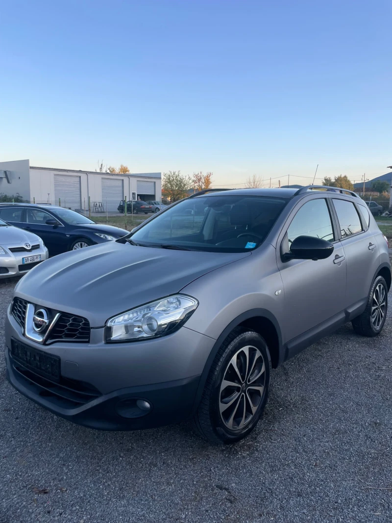 Nissan Qashqai 1.5 DCI; Navi; Panorama; 360, снимка 2 - Автомобили и джипове - 47583526