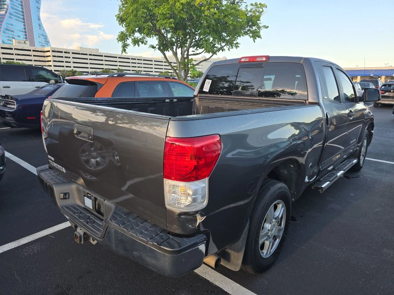 Toyota Tundra 5.7* V8* ПОДГРЕВ* КАМЕРА* КЕЙЛЕС, снимка 2 - Автомобили и джипове - 48490025