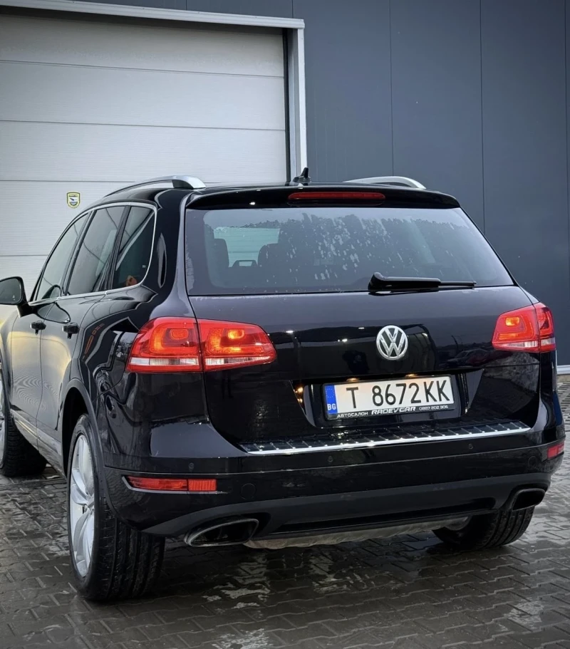 VW Touareg 3.0, снимка 4 - Автомобили и джипове - 49335801