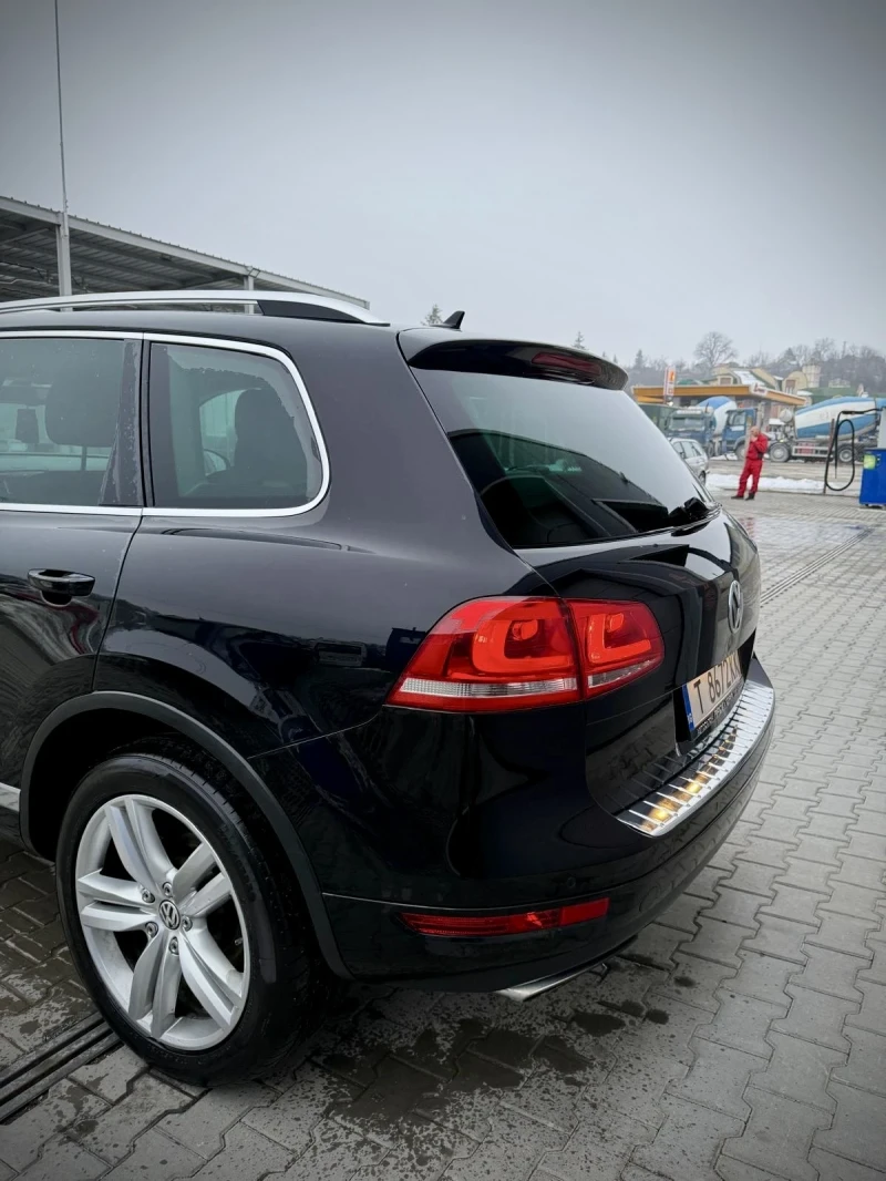 VW Touareg 3.0, снимка 5 - Автомобили и джипове - 49335801