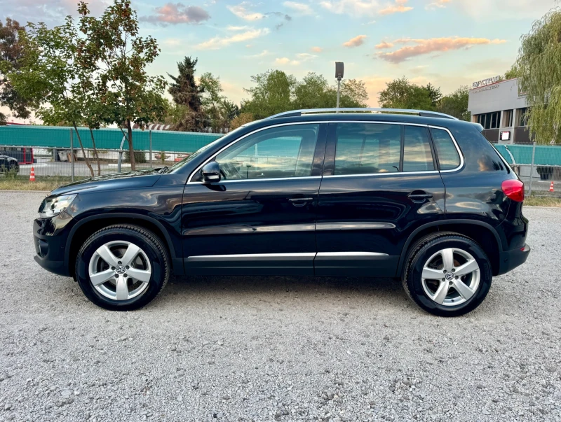VW Tiguan 2.0 TSI 4 Motion Автоматик, снимка 2 - Автомобили и джипове - 51842347