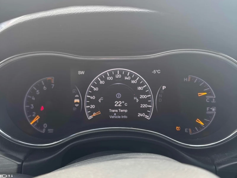 Jeep Grand cherokee * Laredo * CARFAX * ДВА КЛЮЧА* ПОДГРЕВ* , снимка 8 - Автомобили и джипове - 53372775