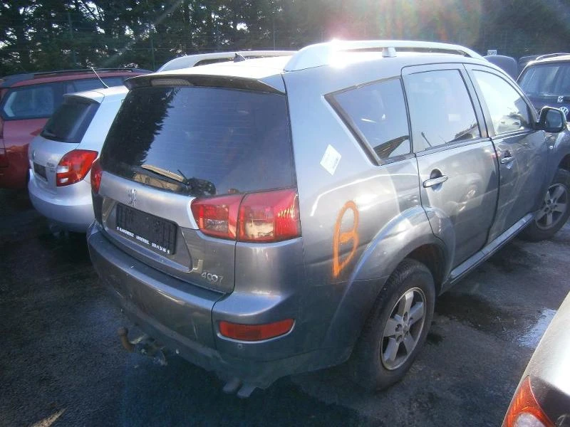 Peugeot 4007 2.2 HDi, снимка 4 - Автомобили и джипове - 36255722