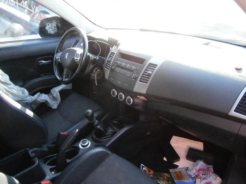 Peugeot 4007 2.2 HDi, снимка 3 - Автомобили и джипове - 36255722