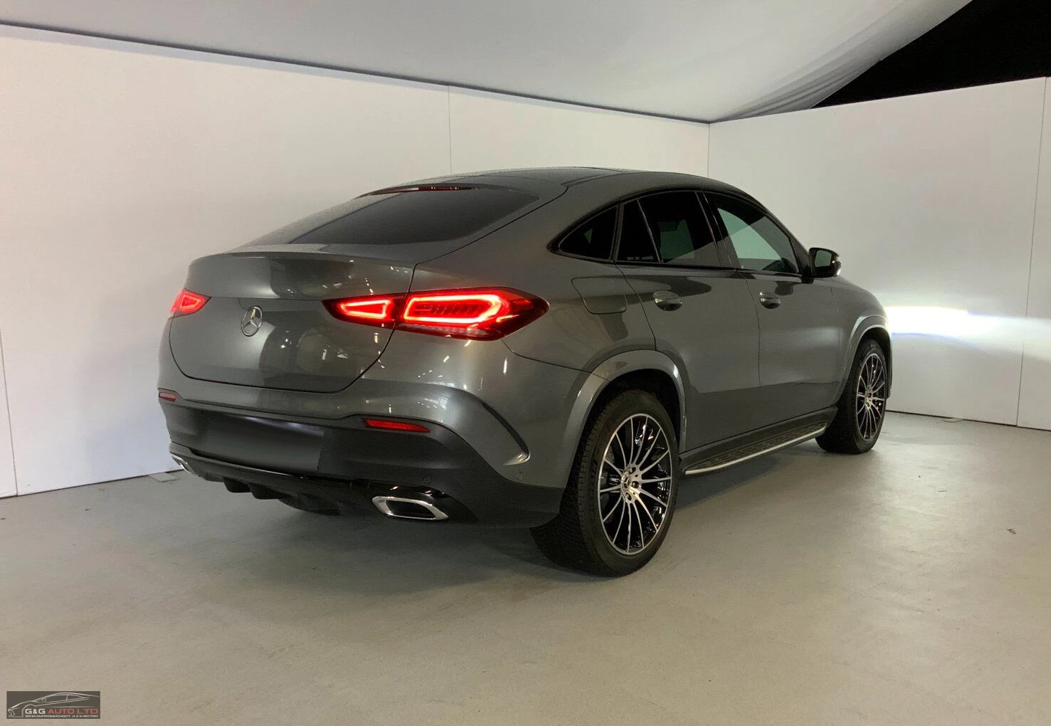 Mercedes-Benz GLE 400 4MOTION/Coupé/330HP/AMG/PANO//NIGHT/360 /MEM/ - изображение 6