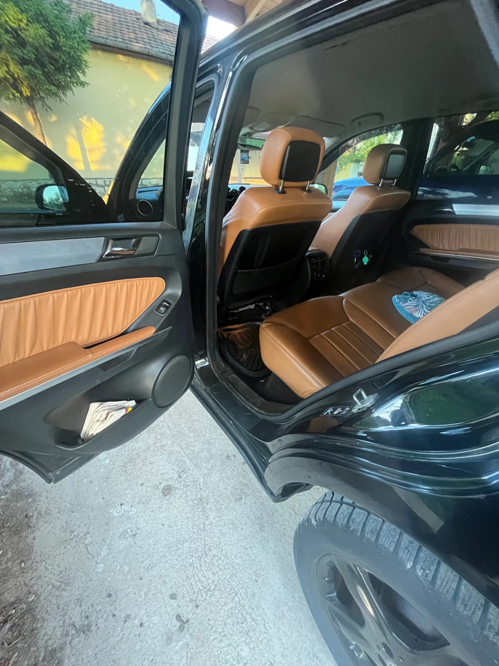 Mercedes-Benz ML 320  - изображение 8