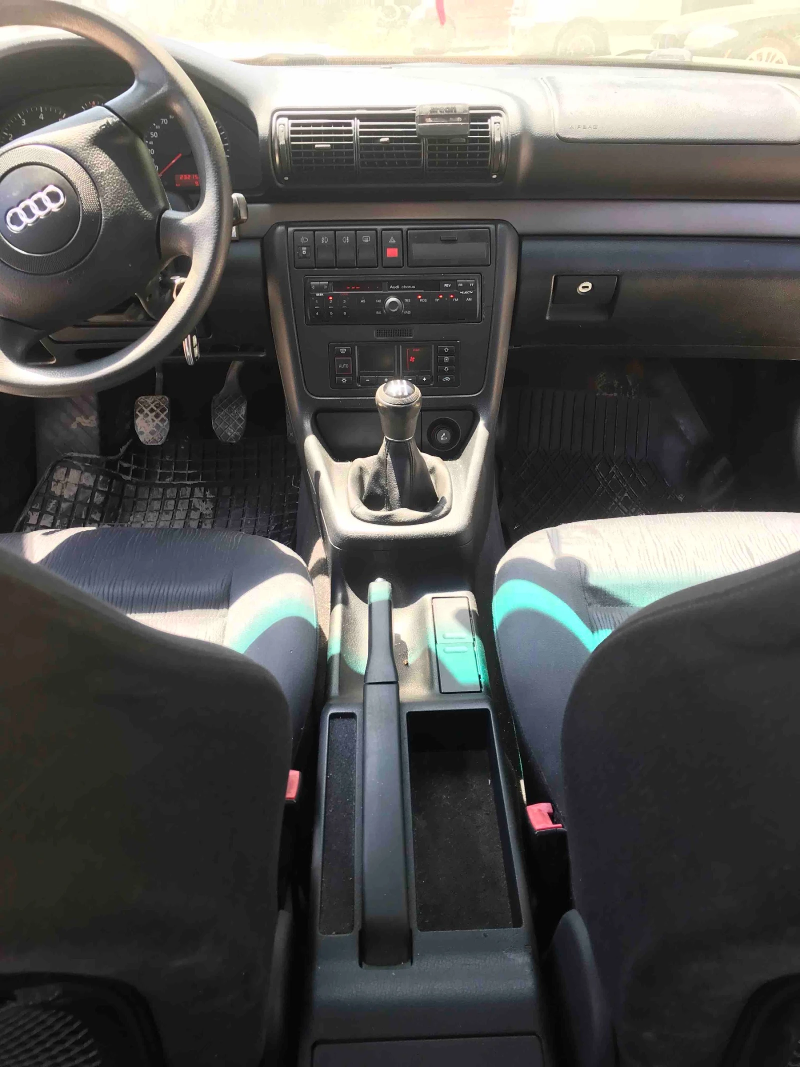 Audi A4 1.6 Бензин - изображение 9