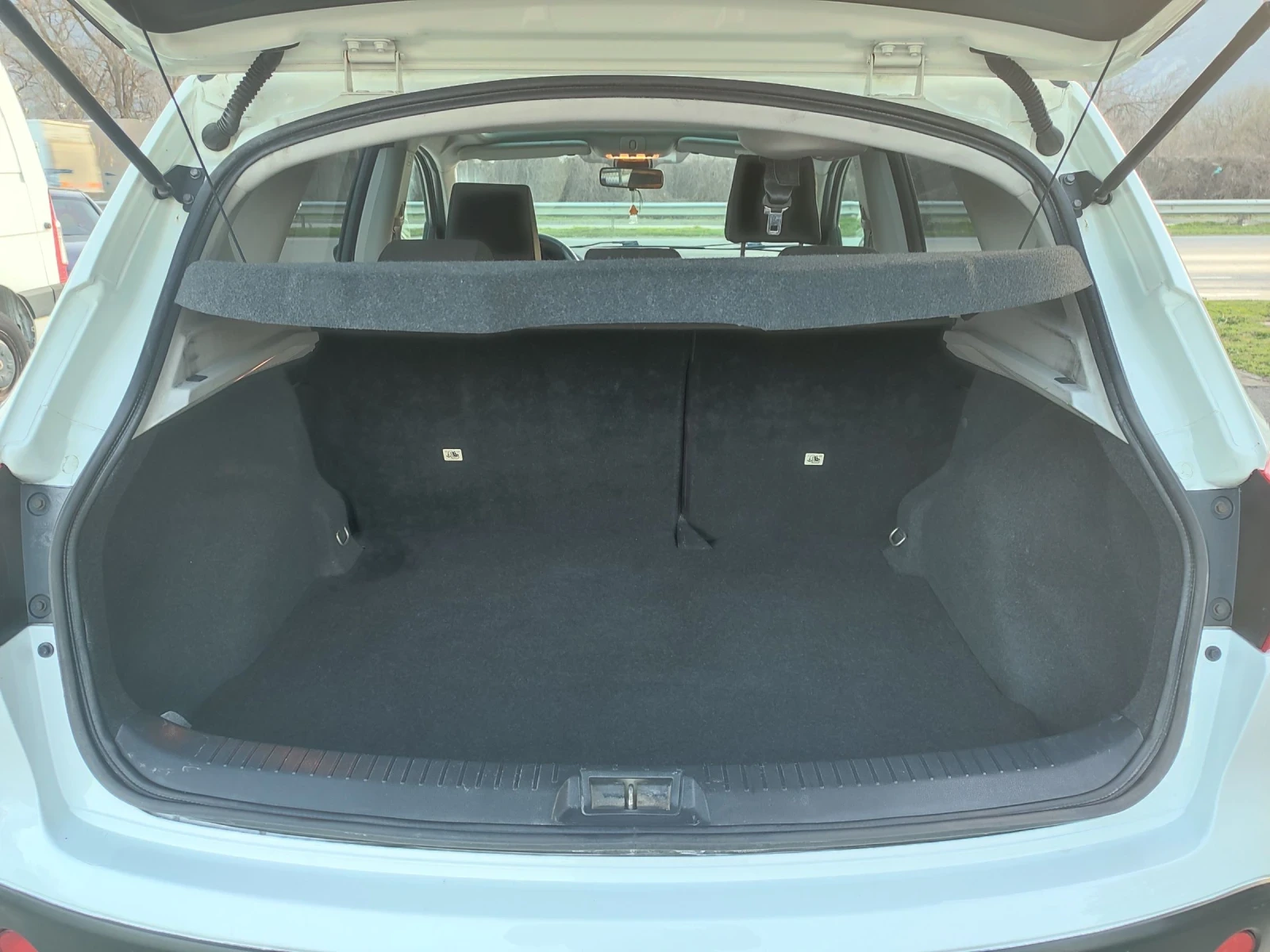 Nissan Qashqai 1.5dci 110cc, снимка 9 - Автомобили и джипове - 53826704