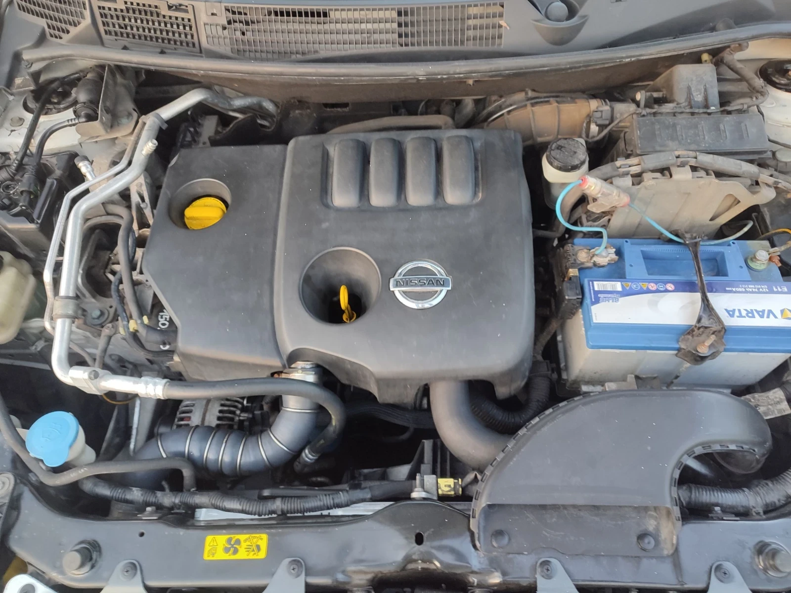 Nissan Qashqai 1.5dci 110cc, снимка 17 - Автомобили и джипове - 53826704