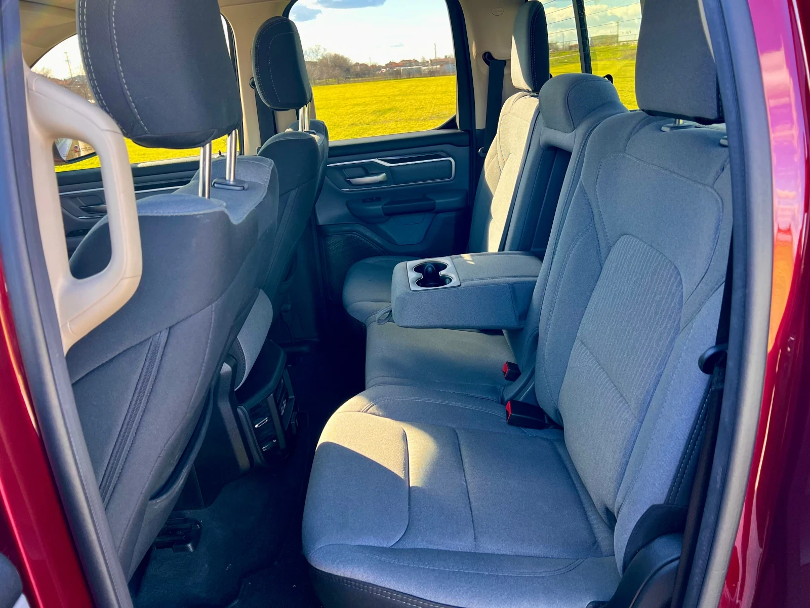 Dodge RAM 1500 Bighorn , снимка 11 - Автомобили и джипове - 53914888