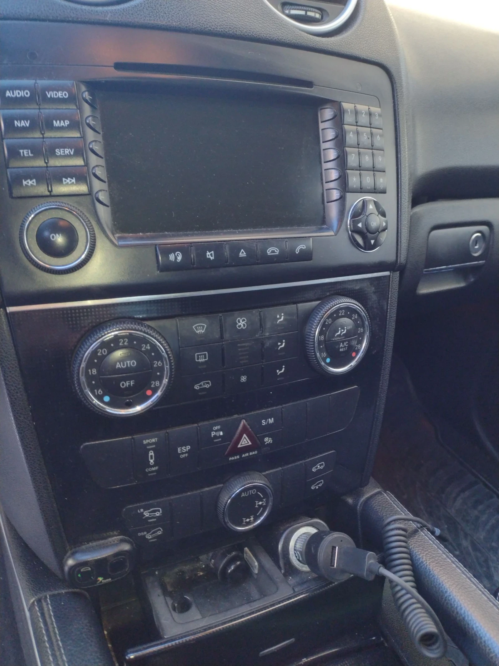 Mercedes-Benz ML 320, снимка 10 - Автомобили и джипове - 53947368