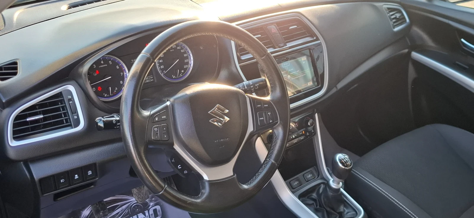 Suzuki SX4 S-Cross 1.4Turbo Facelift 4x4 Лед 113000   Почти нова Кола, снимка 14 - Автомобили и джипове - 54127282